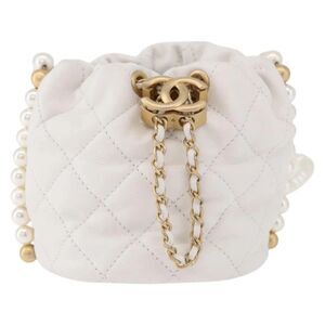 Chanel About Pearls Bucket Quilted Calfskin White Leather Shoulder Bag Bag